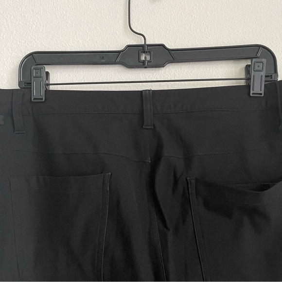 Lululemon ABC Slim-Fit 5 Pocket Warpstreme Pants - Picture 6 of 8